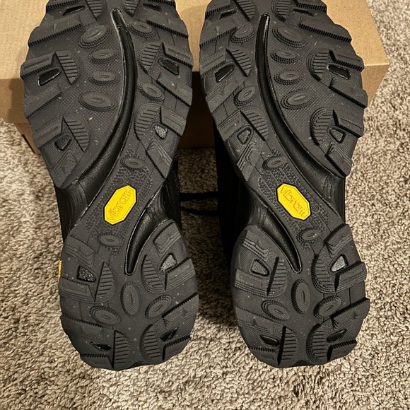 NEW! Womens Merrell Moab shoes - Picture 5 of 6